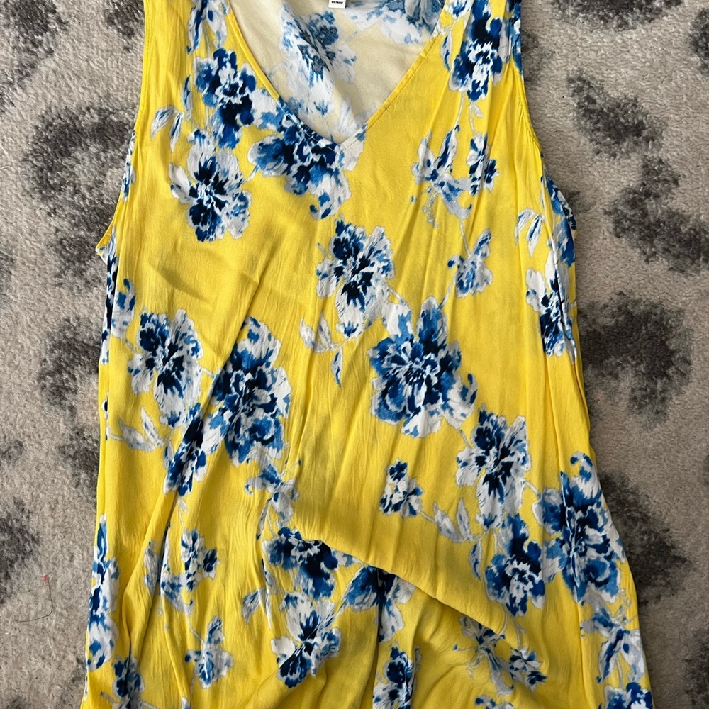 The Pioneer Woman Yellow and Blue Floral Top NWOT